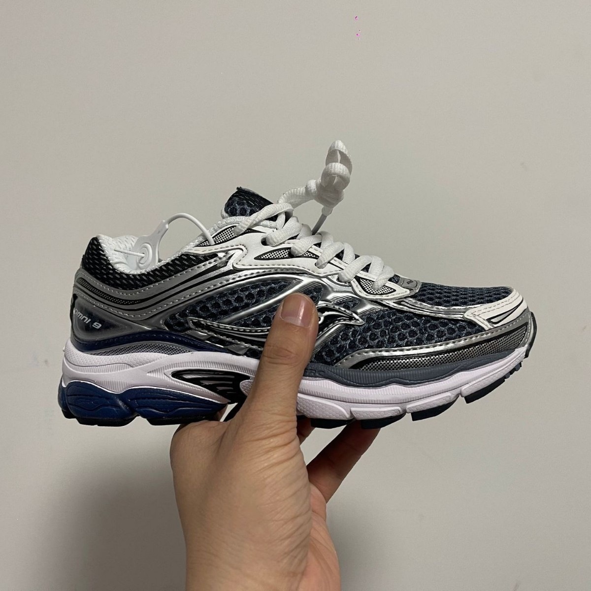 Трансграничные кроссовки Saucony PROGRID OMNI Quanqing 9 для бега на открытом воздухе на амортизирующей износостойкой толстой подошве для мужчин и женщин
